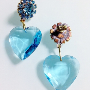 Романтичные серьги от Lilien Czech аква-голубого цвета