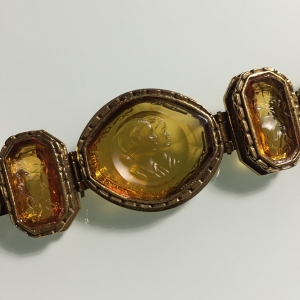 Винтажный браслет с камеями и инталиями (Intaglio) в стекле