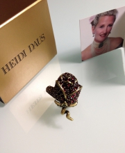 Кольцо от "Heidi Daus" с Розой, размер 5 USA
