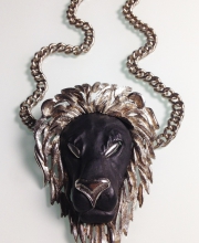 Коллекционная подвеска на цепочке от ''Luca Razza'' в форме головы льва
