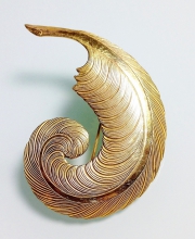 Винтажная брошь от Miriam Haskell в форме пера