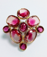 Винтажная брошь от ''Accessocraft'' с кристаллами розово-малинового цвета