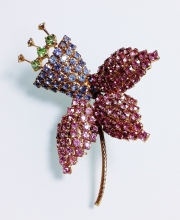 Винтажная брошь от ''Hobe'' в форме цветка с кристаллами
