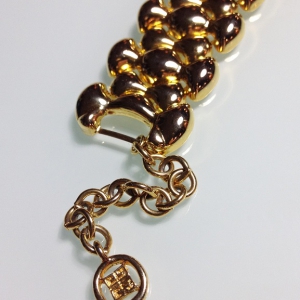 Винтажный глянцевый браслет от "Givenchy"