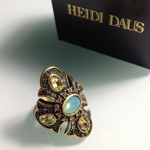 Кольцо от "Heidi Daus" с Крестом, размер 7 USA