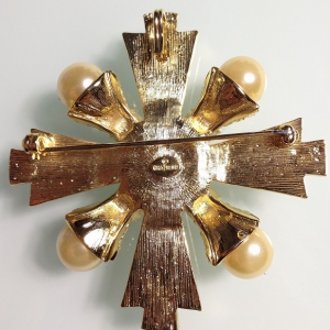 Винтажная брошь крест от "Graziano" с кристаллами и жемчугом