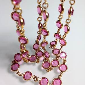 Винтажное колье-цепочка с кристаллами Bezel нежно-розового цвета