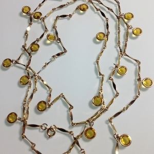 Винтажное колье-цепочка с австрийскими кристаллами Bezel желтого цвета