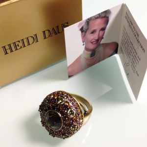Кольцо от "Heidi Daus" с кристаллами, размер 7 USA