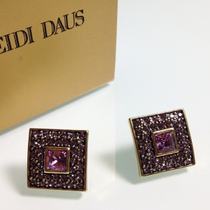 Cерьги от "Heidi Daus" с кристаллами Swarovski нежно-аметистового цвета