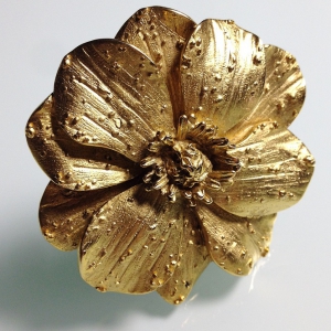 Винтажная брошь от "Erwin Pearl" в форме цветка
