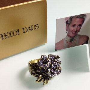 Кольцо от "Heidi Daus" с Розой, размер 7 USA
