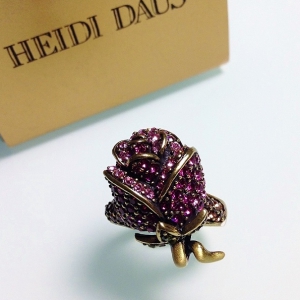 Кольцо от "Heidi Daus" с Розой, размер 6 USA