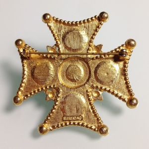 Винтажная брошь от "Florenza" в форме Мальтийского креста