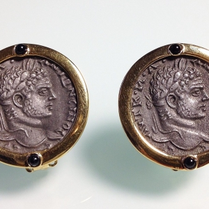 Винтажные клипсы-монетки от "Carolee" с серебряной тетрадрахмой