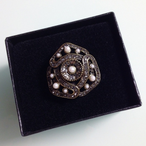 Кольцо от "Heidi Daus" с искусственным жемчугом, размер 6 USA