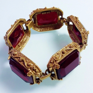 Винтажный браслет от Judy Lee с кристаллами красного цвета