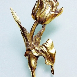 Коллекционная брошь Museum of Fine Arts в форме тюльпана