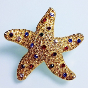 Винтажная брошь от форме морской звезды с кристаллами
