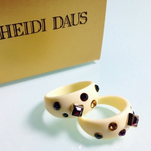 Кольцо от Heidi Daus цвета слоновой кости, размер 6 USA