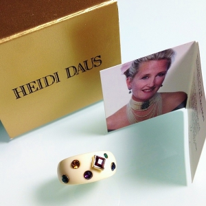 Кольцо от Heidi Daus цвета слоновой кости, размер 6 USA