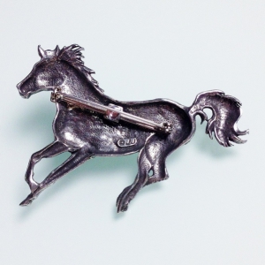 Винтажная брошь от Jonette Jewelry Co в виде лошади