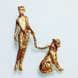 Коллекционная брошь-шатлен "Giulietta – Леди с Леопардом" от Franklin Mint