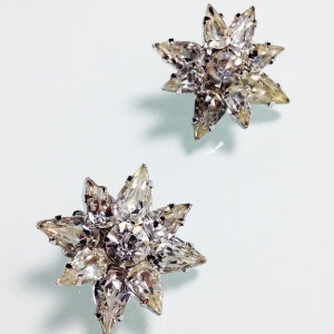 Винтажные клипсы от Weiss в форме звездочек с австрийскими кристаллами прозрачного цвета