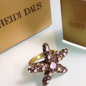 Кольцо от Heidi Daus с морской звездой, размер 7 USA