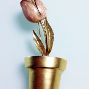 Винтажная брошь от Oscar de la Renta с тюльпаном