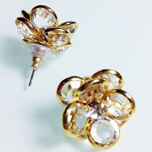 Винтажные гвоздики от Austrian Crystal USA с кристаллами Bezel прозрачного цвета