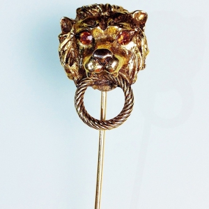 Винтажная брошь-булавка от ART в виде дверной ручки с головой льва