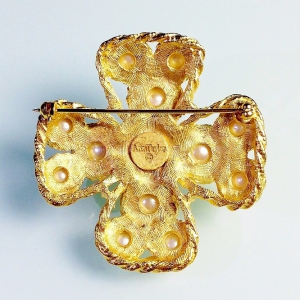 Винтажная брошь мальтийский крест от Ann Taylor с жемчугом