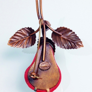 Винтажная брошь от Austria в форме ветви с грушей карминового цвета