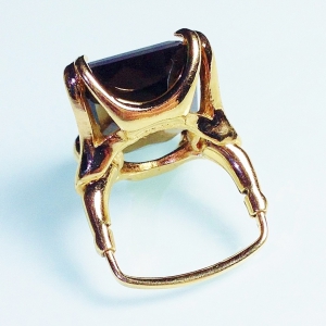 Винтажное кольцо от Vendome цвета дымчатого топаза