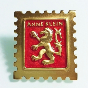 Винтажная брошь от Anne Klein с геральдическим львом