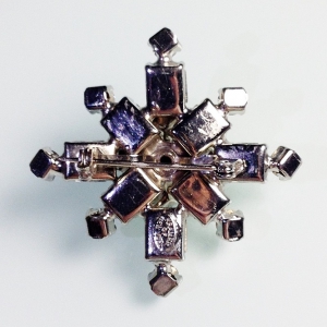 Винтажная брошь от Kramer в форме креста-снежинки с австрийскими кристаллами