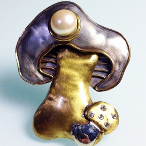 Винтажная брошь от Fabrice Paris в форме грибов