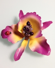 Брошь от "Joan Rivers" с цветком орхидеи