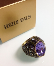 Кольцо от "Heidi Daus" с кристаллом фиолетового цвета, размер 6 USA