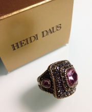 Кольцо от ''Heidi Daus'' с кристаллами нежно-аметистового цвета, размер 8 USA
