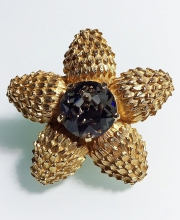 Винтажная брошь от "Benedikt" в форме звезды с кристаллом