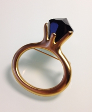 Винтажная брошь от ''Anne Klein'' в форме кольца с ''бриллиантом''