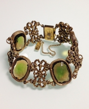 Винтажный браслет от "Accessocraft" с кристаллами оливкового цвета