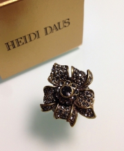 Кольцо от "Heidi Daus" в форме цветка, размер 6 USA