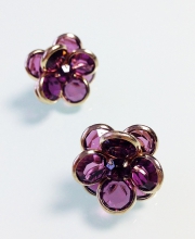 Винтажные гвоздики от "Austrian Crystal USA" с кристаллами Bezel пурпурного цвета