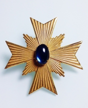 Винтажная брошь от Miriam Haskell в форме Мальтийского креста с кабошоном