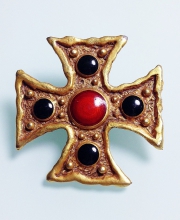 Винтажная брошь в форме мальтийского креста
