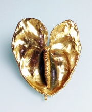Винтажная брошь от Tortolani в форме цветка антуриума