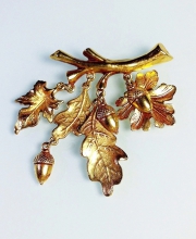 Винтажная брошь от Ben-Amun веточка с желудями и листьями